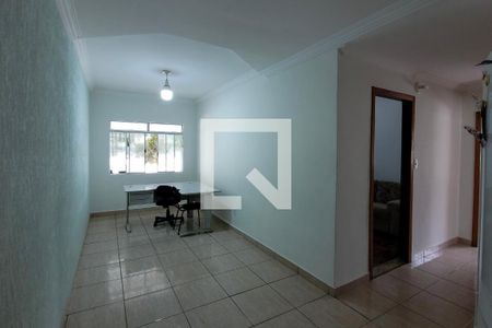 Casa à venda com 110m², 2 quartos e 10 vagasCopa
