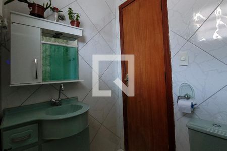 Casa à venda com 110m², 2 quartos e 10 vagasBanheiro Social