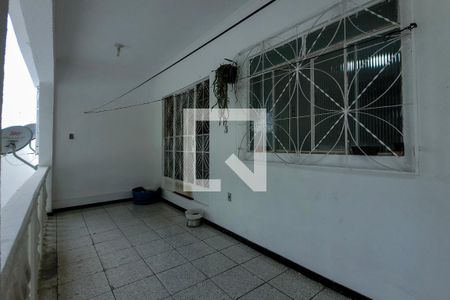 Casa à venda com 110m², 2 quartos e 10 vagasVaranda