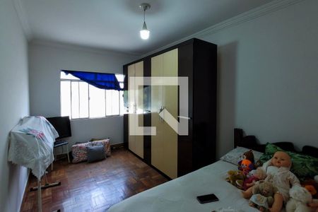 Casa à venda com 110m², 2 quartos e 10 vagasSuite