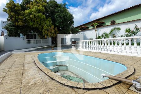Casa à venda com 110m², 2 quartos e 10 vagasPiscina