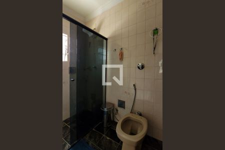 Casa à venda com 110m², 2 quartos e 10 vagasBanheiro da Suíte