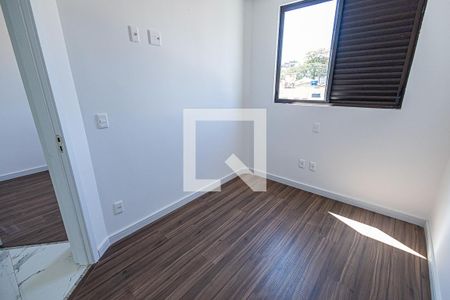 Apartamento à venda com 69m², 3 quartos e 2 vagasQuarto 2