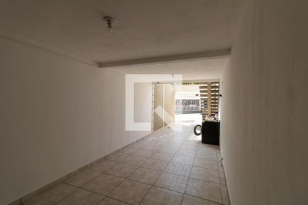 Casa à venda com 167m², 3 quartos e 5 vagas Casa à venda com 167m², 3 quartos e 5 vagasGaragem