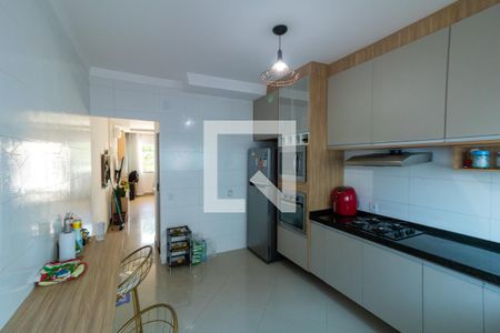 Casa à venda com 167m², 3 quartos e 5 vagas Casa à venda com 167m², 3 quartos e 5 vagasCozinha