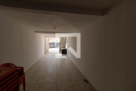 Casa à venda com 167m², 3 quartos e 5 vagas Casa à venda com 167m², 3 quartos e 5 vagasGaragem