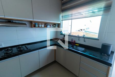 Casa à venda com 167m², 3 quartos e 5 vagas Casa à venda com 167m², 3 quartos e 5 vagasCozinha