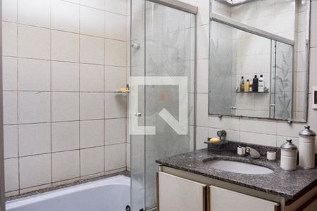 Apartamento à venda com 130m², 3 quartos e 2 vagasBanheiro da Suíte