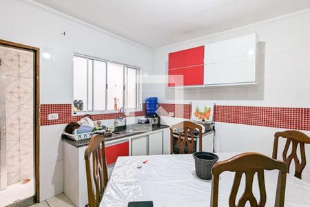 Casa à venda com 161m², 2 quartos e 2 vagas Casa à venda com 161m², 2 quartos e 2 vagasCozinha