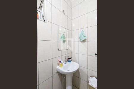 Casa à venda com 161m², 2 quartos e 2 vagas Casa à venda com 161m², 2 quartos e 2 vagasBanheiro