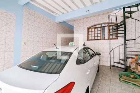 Casa à venda com 161m², 2 quartos e 2 vagas Casa à venda com 161m², 2 quartos e 2 vagasGaragem