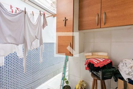 Casa à venda com 161m², 2 quartos e 2 vagas Casa à venda com 161m², 2 quartos e 2 vagasÁrea de serviço