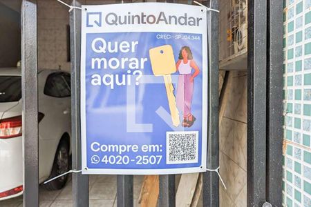 Casa à venda com 161m², 2 quartos e 2 vagas Casa à venda com 161m², 2 quartos e 2 vagasFachada