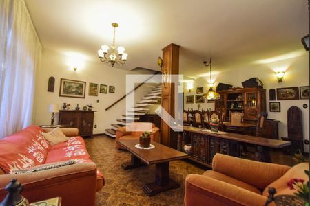 Sala de Estar  de casa à venda com 3 quartos, 205m² em Jardim das Acacias, São Paulo