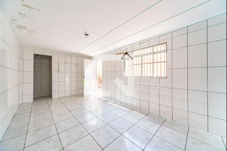 Casa para alugar com 116m², 2 quartos e 1 vagaSalão 