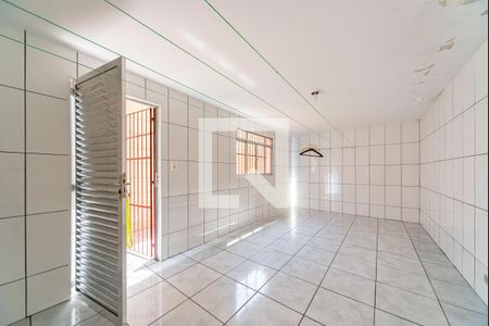 Casa para alugar com 116m², 2 quartos e 1 vagaSalão 