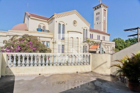 Casa à venda com 153m², 3 quartos e 2 vagasVaranda