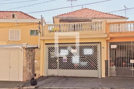 Casa à venda com 153m², 3 quartos e 2 vagasFachada