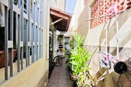 Casa à venda com 153m², 3 quartos e 2 vagasÁrea externa