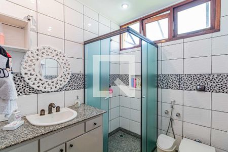 Casa à venda com 350m², 4 quartos e 3 vagas Casa à venda com 350m², 4 quartos e 3 vagasSuite 2 - Banheiro