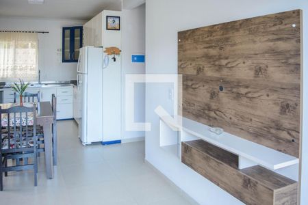 Sala de casa para alugar com 2 quartos, 70m² em São João do Rio Vermelho, Florianópolis