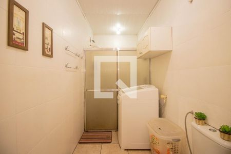 Casa à venda com 190m², 3 quartos e 4 vagasBanheiro