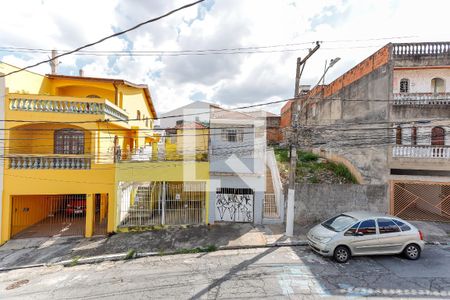Casa à venda com 130m², 2 quartos e 2 vagas Casa à venda com 130m², 2 quartos e 2 vagasVista