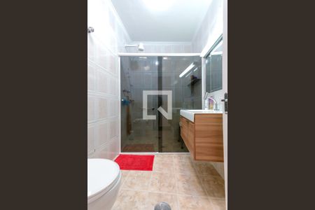 Casa à venda com 130m², 2 quartos e 2 vagas Casa à venda com 130m², 2 quartos e 2 vagasBanheiro