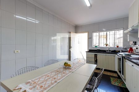 Casa à venda com 130m², 2 quartos e 2 vagas Casa à venda com 130m², 2 quartos e 2 vagasCozinha