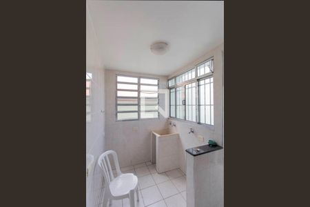 Casa à venda com 255m², 4 quartos e 3 vagasCasa 2 Área de Serviço