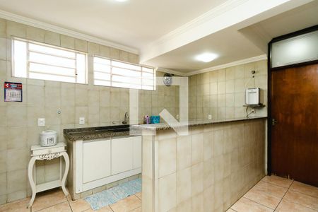 Casa à venda com 280m², 5 quartos e 6 vagasCozinha