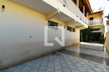 Casa à venda com 280m², 5 quartos e 6 vagasQuintal