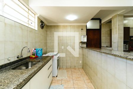 Casa à venda com 280m², 5 quartos e 6 vagasCozinha