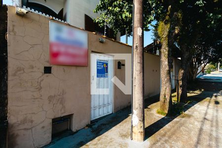 Casa à venda com 280m², 5 quartos e 6 vagasFachada