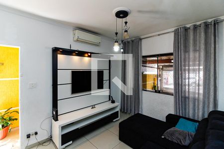 Sala de Estar de casa à venda com 2 quartos, 250m² em Imirim, São Paulo