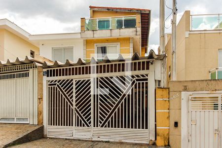 Casa à venda com 250m², 2 quartos e 3 vagasFachada