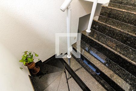 Escada de Acesso aos Quartos de casa à venda com 2 quartos, 188m² em Imirim, São Paulo