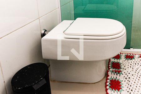 Casa à venda com 250m², 2 quartos e 3 vagasBanheiro da Suíte 2