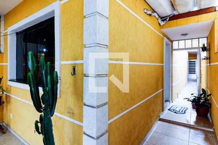 Casa à venda com 250m², 2 quartos e 3 vagasLateral da Casa