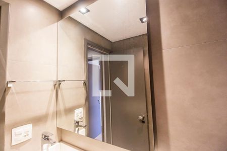 Apartamento à venda com 71m², 2 quartos e 1 vagaDetalhe do banheiro