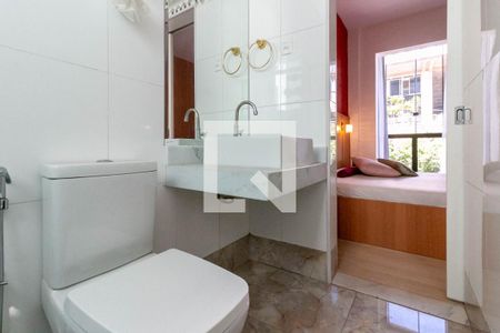 Apartamento à venda com 480m², 4 quartos e 1 vagaBanheiro da Suíte