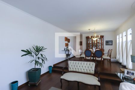 Sala de casa à venda com 4 quartos, 235m² em Jardim São Paulo, São Paulo