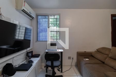 Sala de apartamento para alugar com 2 quartos, 39m² em Vila Nova, Porto Alegre