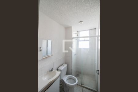 Banheiro de apartamento para alugar com 2 quartos, 50m² em Santa Amélia, Belford Roxo
