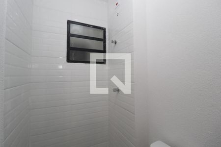 Casa de condomínio para alugar com 34m², 1 quarto e sem vagaBanheiro