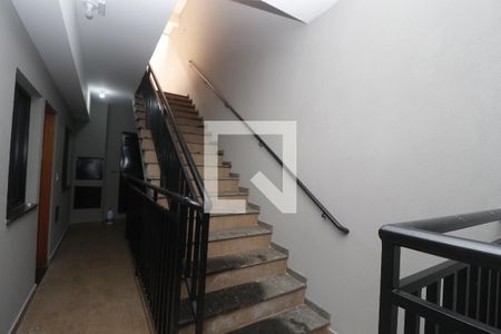 Casa de condomínio para alugar com 34m², 1 quarto e sem vagaEscada