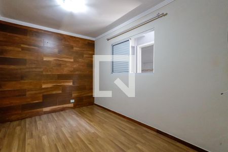 Quarto Térreo de casa à venda com 4 quartos, 180m² em Vila Isolina Mazzei, São Paulo