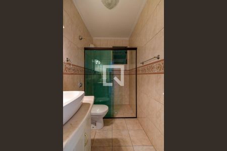 Casa à venda com 180m², 4 quartos e 3 vagasBanheiro 2