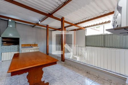 Casa à venda com 180m², 4 quartos e 3 vagasChurrasqueira
