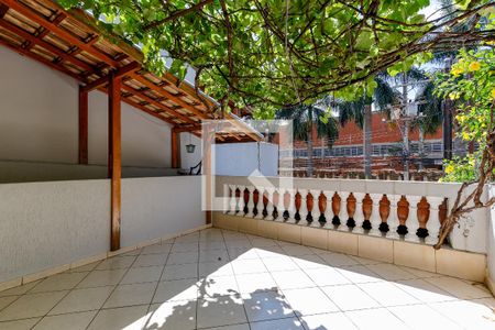 Casa à venda com 180m², 4 quartos e 3 vagasVaranda